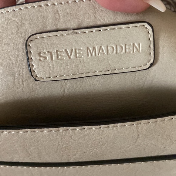 Purse Bundle👜👛 - Picture 4 of 6